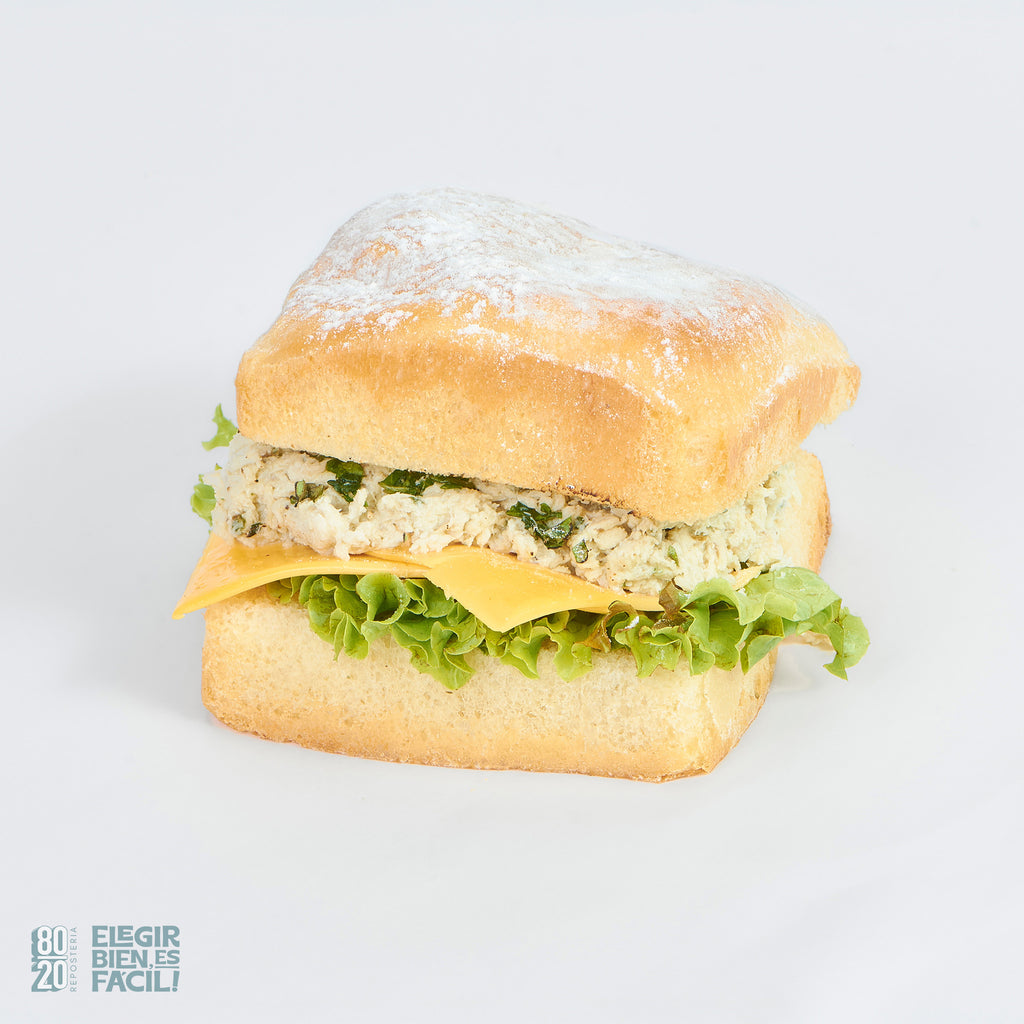 Sándwich pollo al pesto | Refrigerios individuales