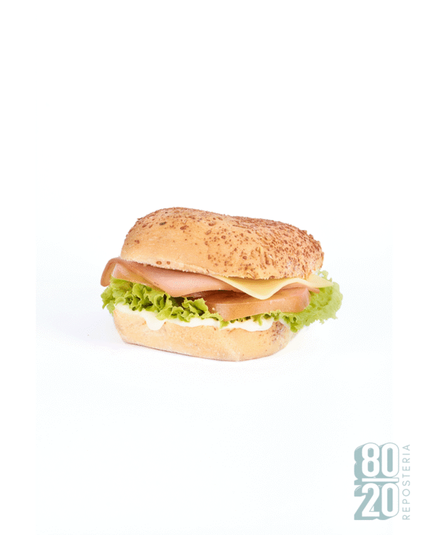 SANDWICH DE JAMON DE CERDO 8020 REPOSTERIA | 8020 Repostería |